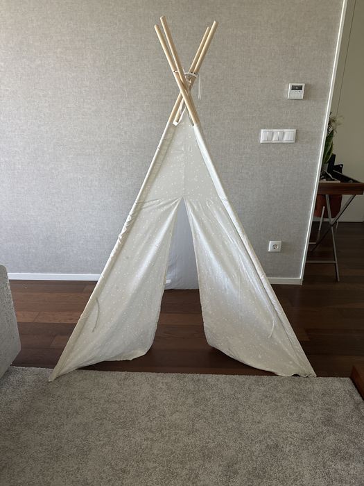 Tenda Criança com estrelas florescentes