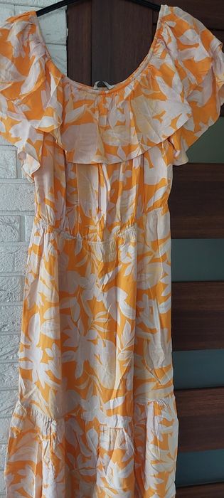 Witam sprzedam kupiona sukienke