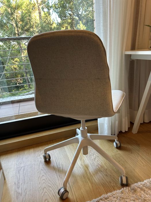 Cadeira de Escritório IKEA LÅNGFJÄLLET (Bege/Branco)
