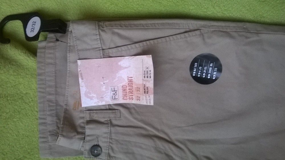 Spodnie firmy ff nowe kolor bez roz.32/32