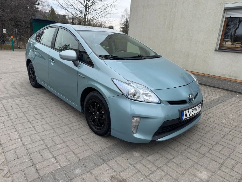 Toyota Prius Toyota Prius  + LPG NOWE OPONY