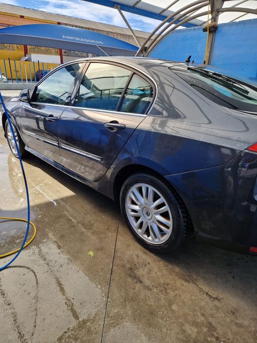 Renault laguna 2.0 — photo 2