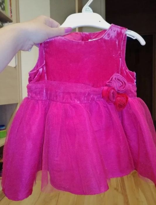 Sukieneczka r 62 H&M dla dziewczynki sukienka dla niemowląt noworodka