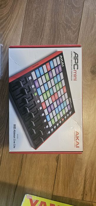 Akai APC  mini MK2