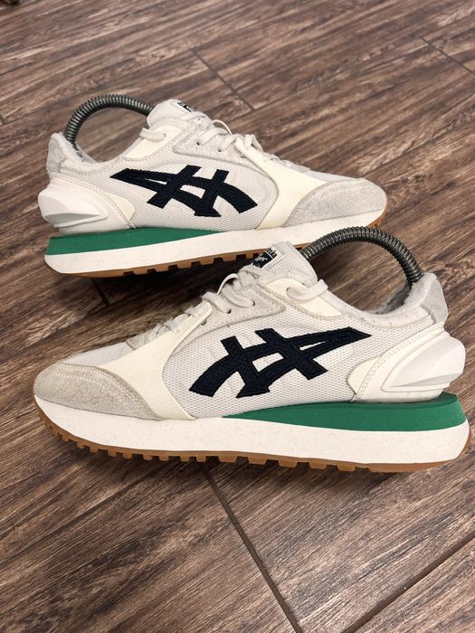 Asics onitsuka tiger MOAGE