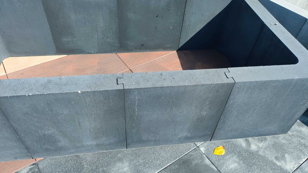 Donica doniczka betonowa kwietnik klomb donice beton palisada obrzeże