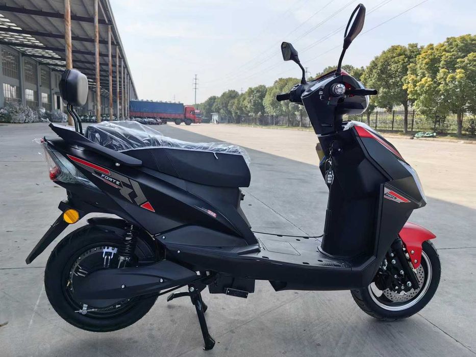 Електроскутер FORTE LEON 2500 вт, надійний, сучаснний