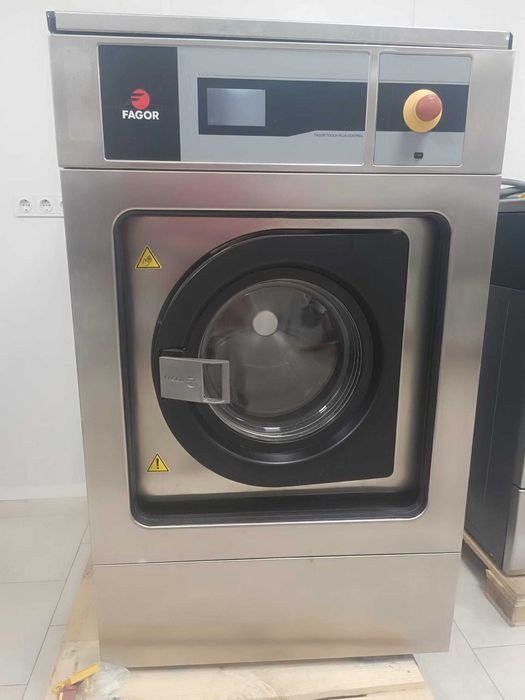 Máquina de lavar Fagor 16 Kg usada