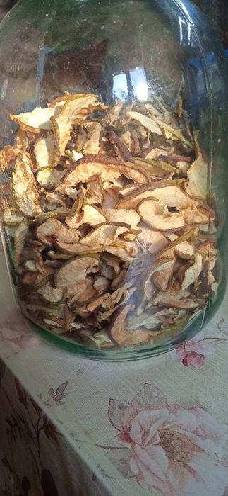 Сухофрукты яблоки и груши 2025