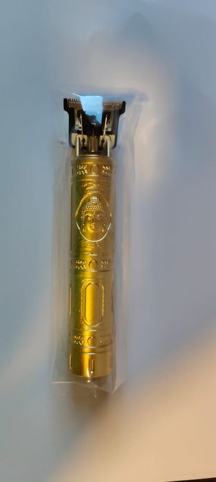 Nowa, nieużywana maszynka do strzyżenia włosów i brody.