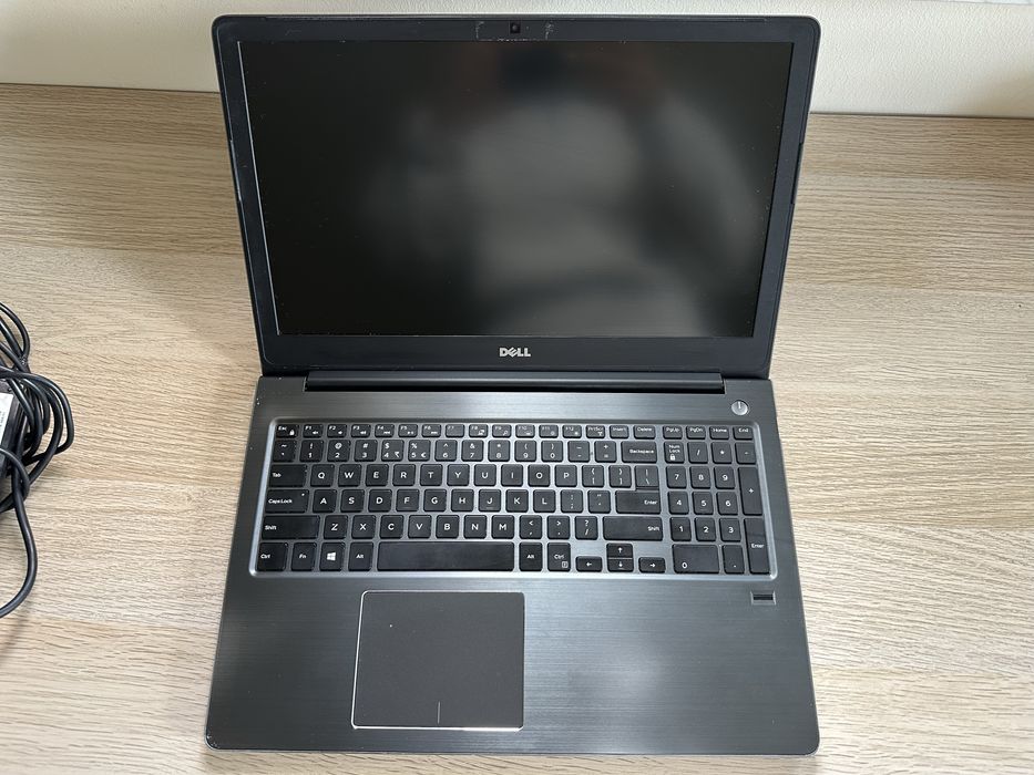 Laptop DELL VOSTRO 15’ 5568 uszkodzony