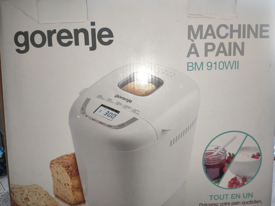 Хлібопічка Gorenje BM910WII