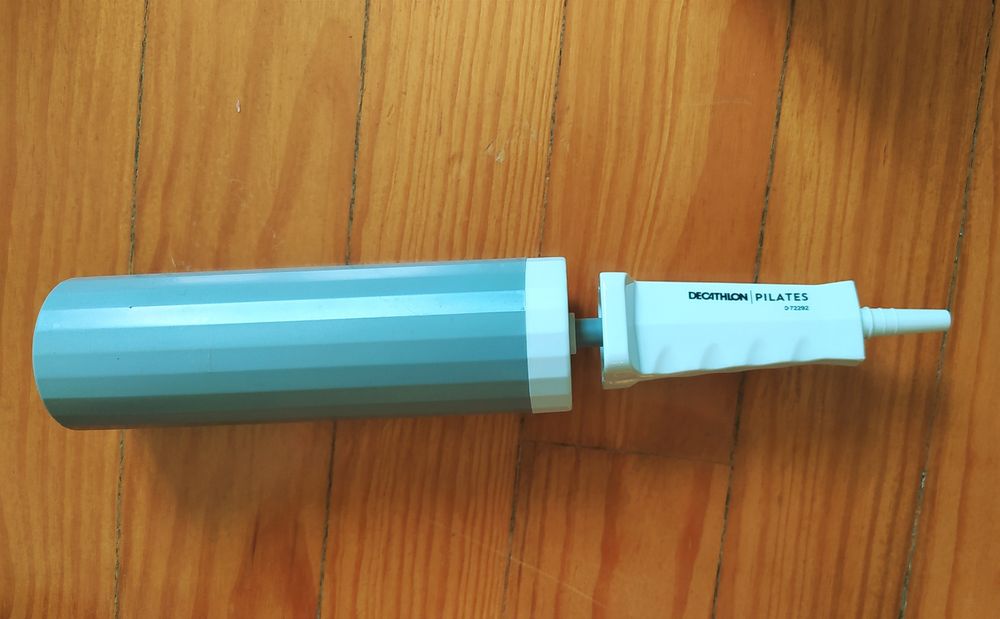 Bola de Pilates 65cm + Bomba