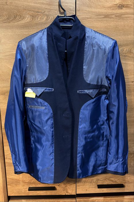 Granatowy garnitur męski, marynarka jednorzędowa, rozmiar S-M 170/48/86, slim fit