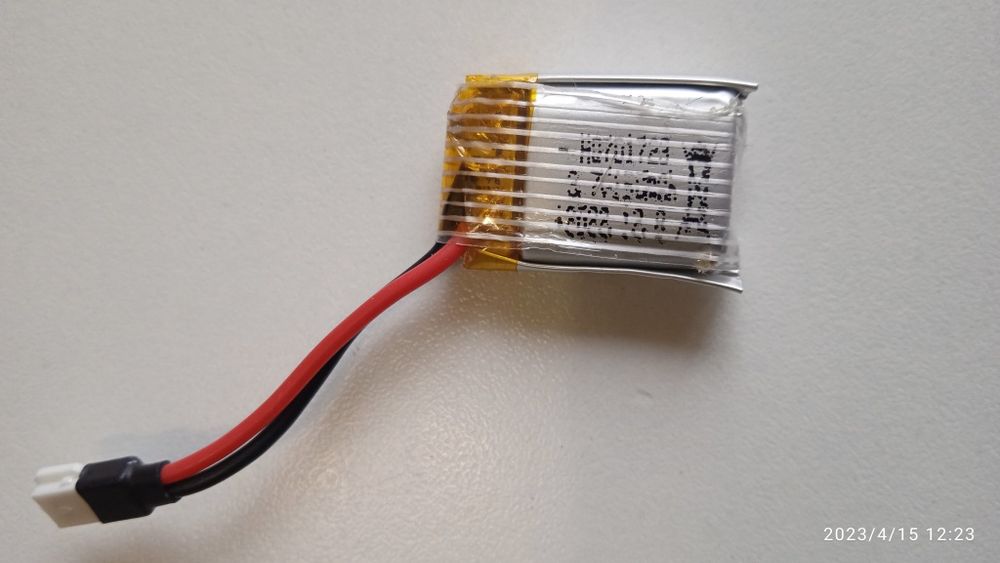 Самолет на пульте управления. Літак на радіокеруванні В Наявності