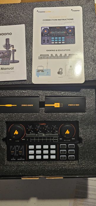 Maonocaster mikser karta dzwiękowa karaoke , bluetooth.