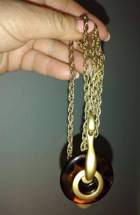Fio dourado vintage com pendentes