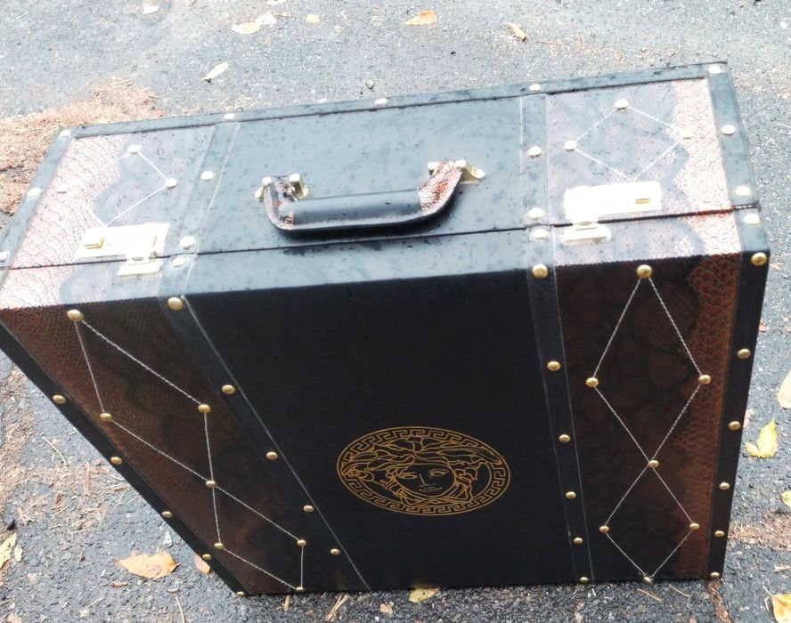 Вінтажна валіза/ чемадан від Версачи