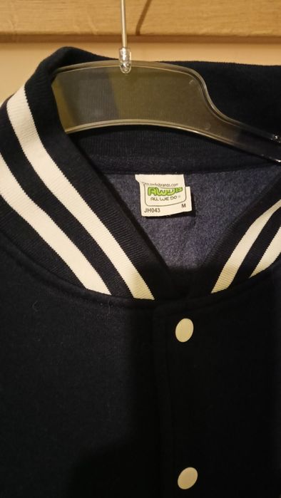 Męska bluza na zatrzaski