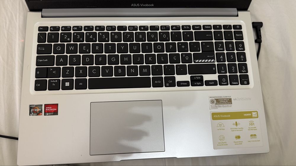 Asus VIVOBOOK novo