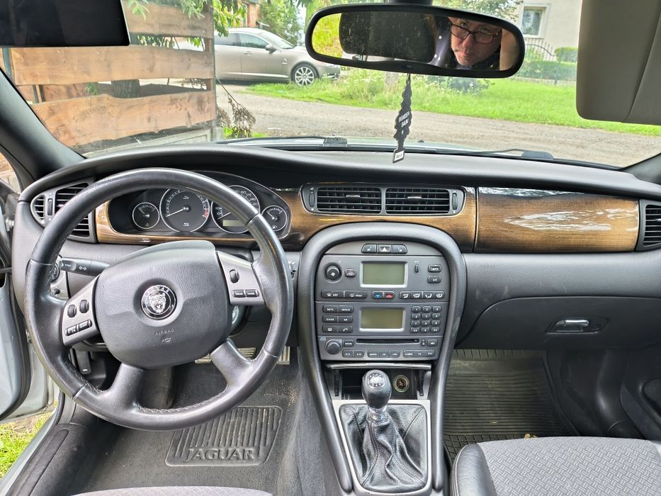 Na sprzedaż Jaguar X-type