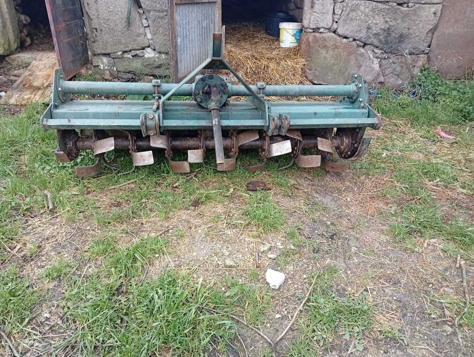 Vendo frese  para trator