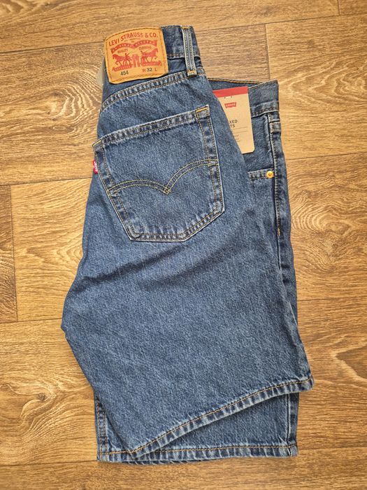 Нові чоловічи шорти Levi's 454 (32/33)