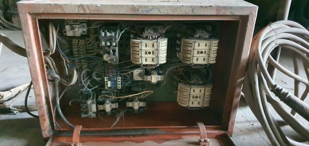 comando com quadro de contactores