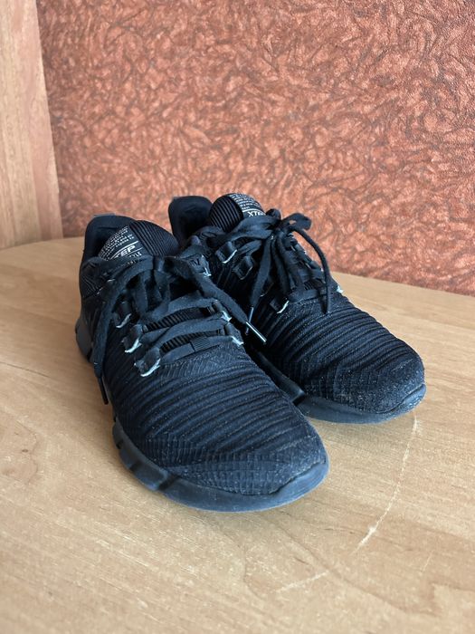 Кросівки Xtep чорні