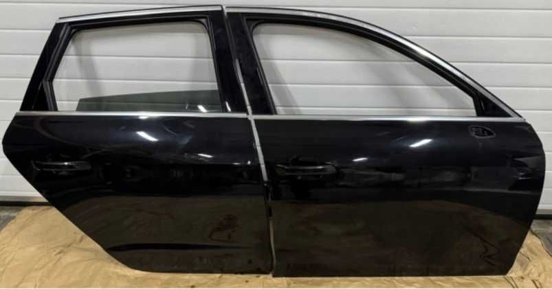 Двері перед зад права сторона Audi A4 B9 2019->> Рестайл