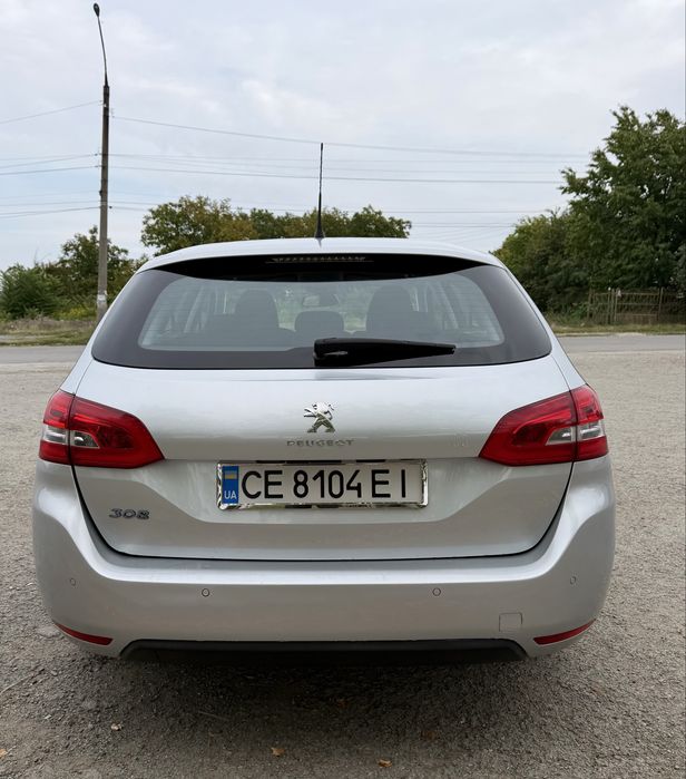 Продаю власне авто Peugeot 308 2014 1.6d