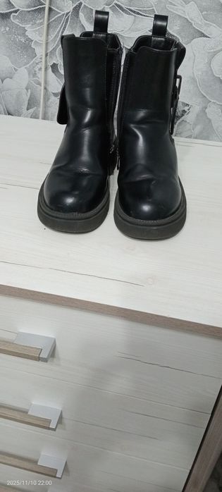 Зимові чобітки Челсі