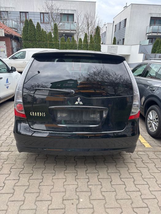 Mitsubishi Grandis 2,4