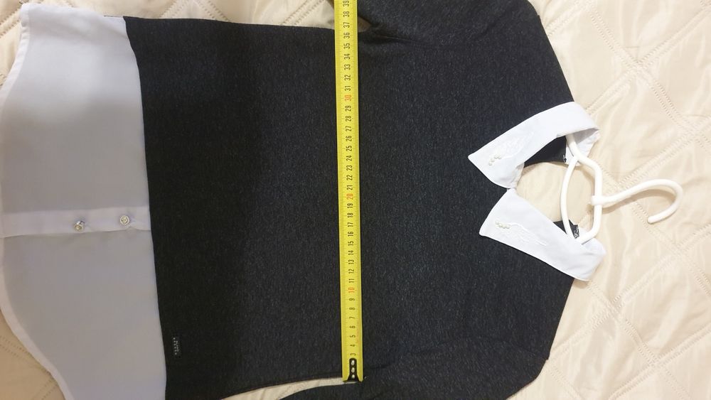 Блузка женская .