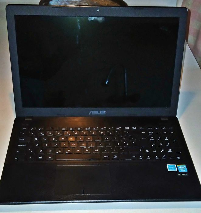 ASUS F551M --- Não Arranca