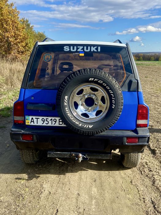 Сузукі    вітара.