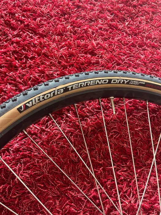 roda e pneu 29 x 700