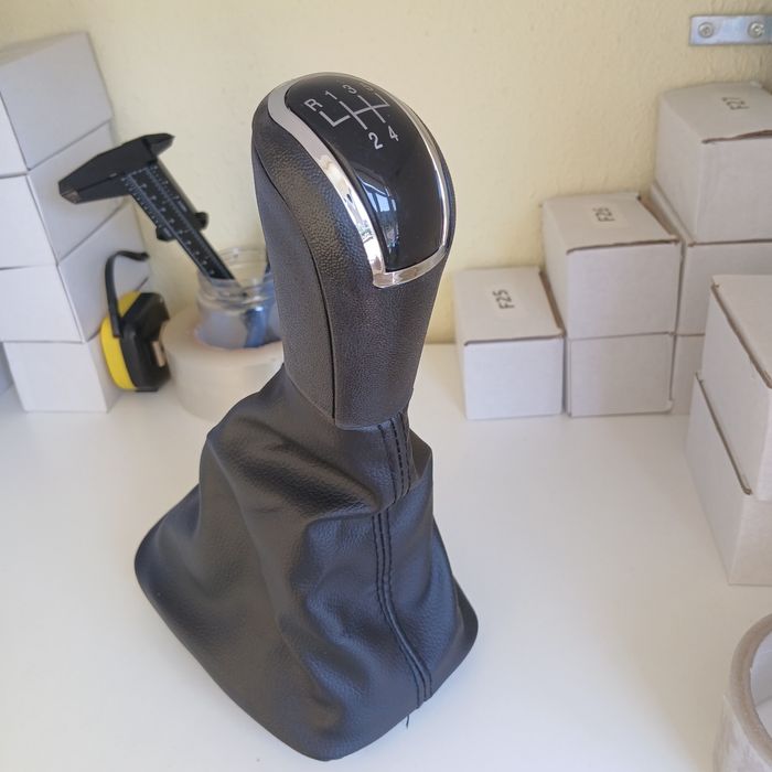 Skoda Fabia  1,2 ручка кпп