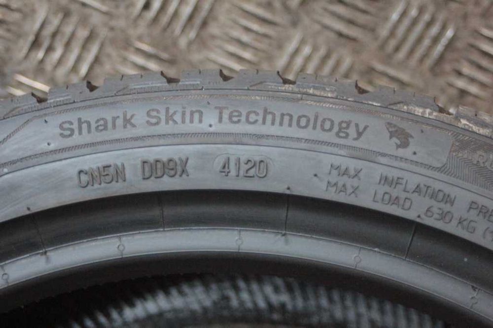 225/40/18 Uniroyal AllSeasonExpert 2 225/40 R18 7,5mm 2020r