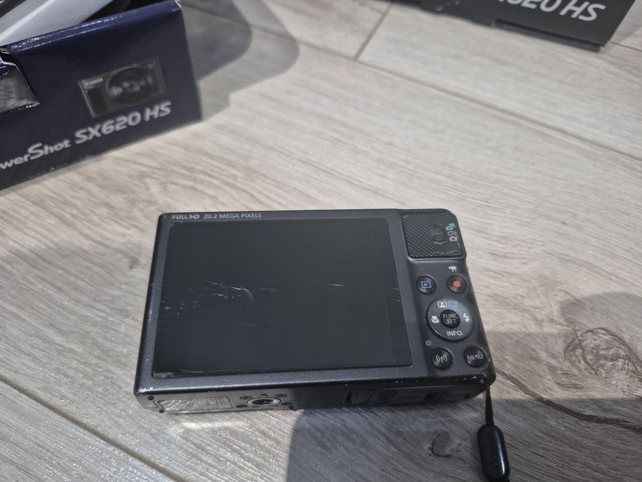 Aparat cyfrowy CANON PowerShot SX620 HS  zoom x25 FHD WiFi NFC 20mp
