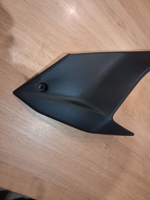 Wypełnienie osłona prawa kawasaki EX 650 Ninja