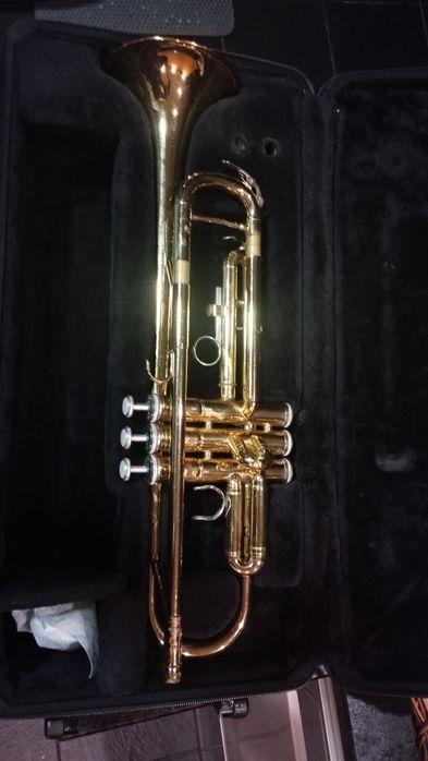 Trompete yamaha intermédia(ler descrição)