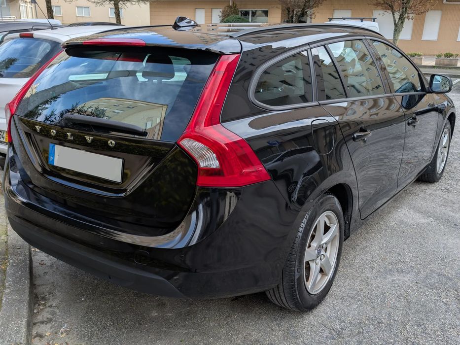 Volvo V60 D2