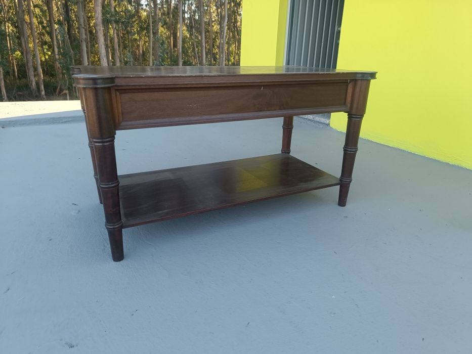 Mesa de sentro vintage