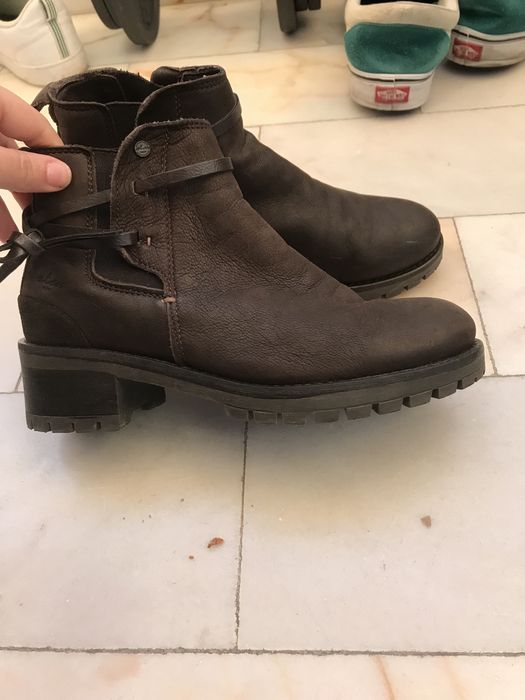 Botas em pele nobuck