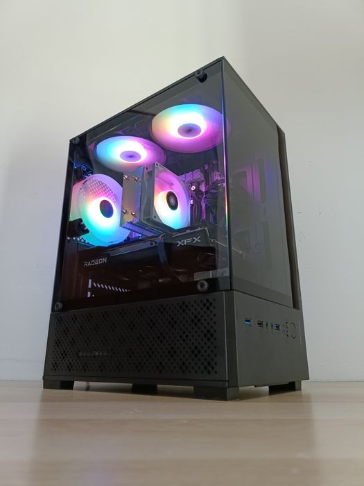 Torre Gaming com RX 6600 / NVME / 16 GB RAM / SEMI NOVA
