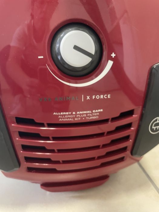 Aspirador com saco AEG VX6 Animal