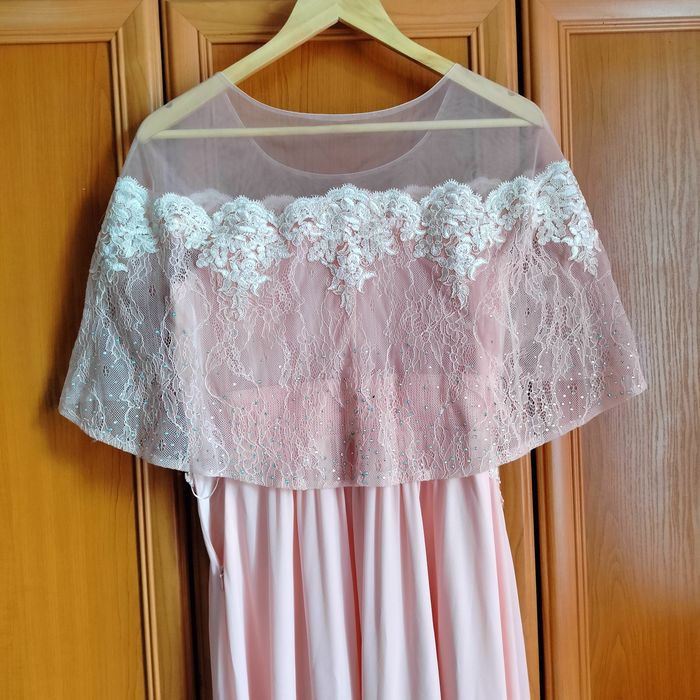 Długa, nowa, kolor pudrowy  róż.