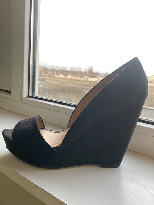 Туфли.босоножки весна-лето.натуральный замш