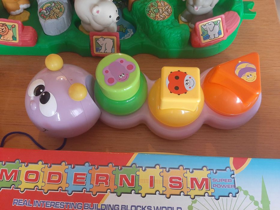 Vários Brinquedos para Criança